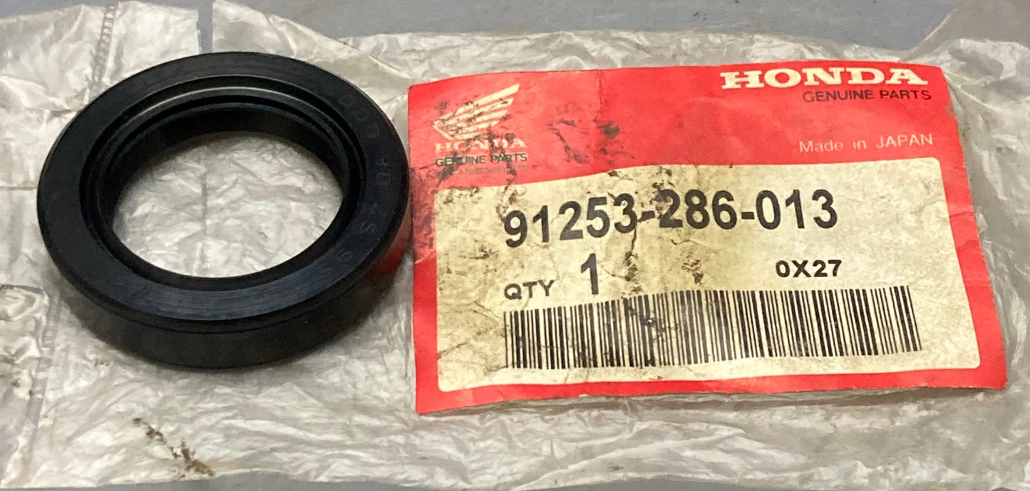 New Genuine Honda 91253-286-013 Oil Seal
