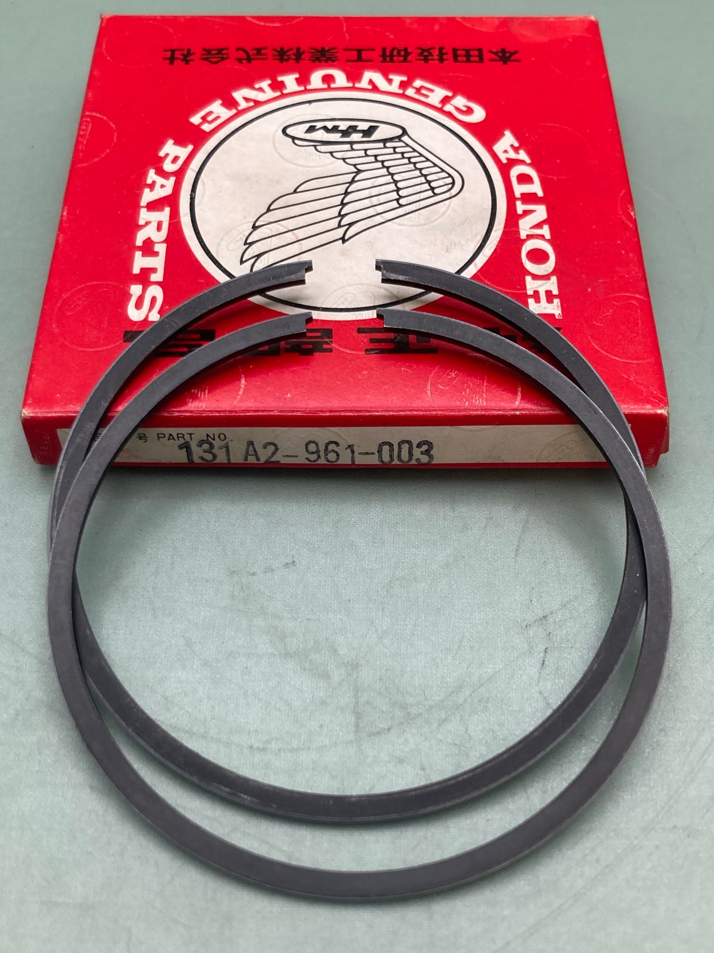 New Genuine Honda 131A2-961-003 Piston Ring Set