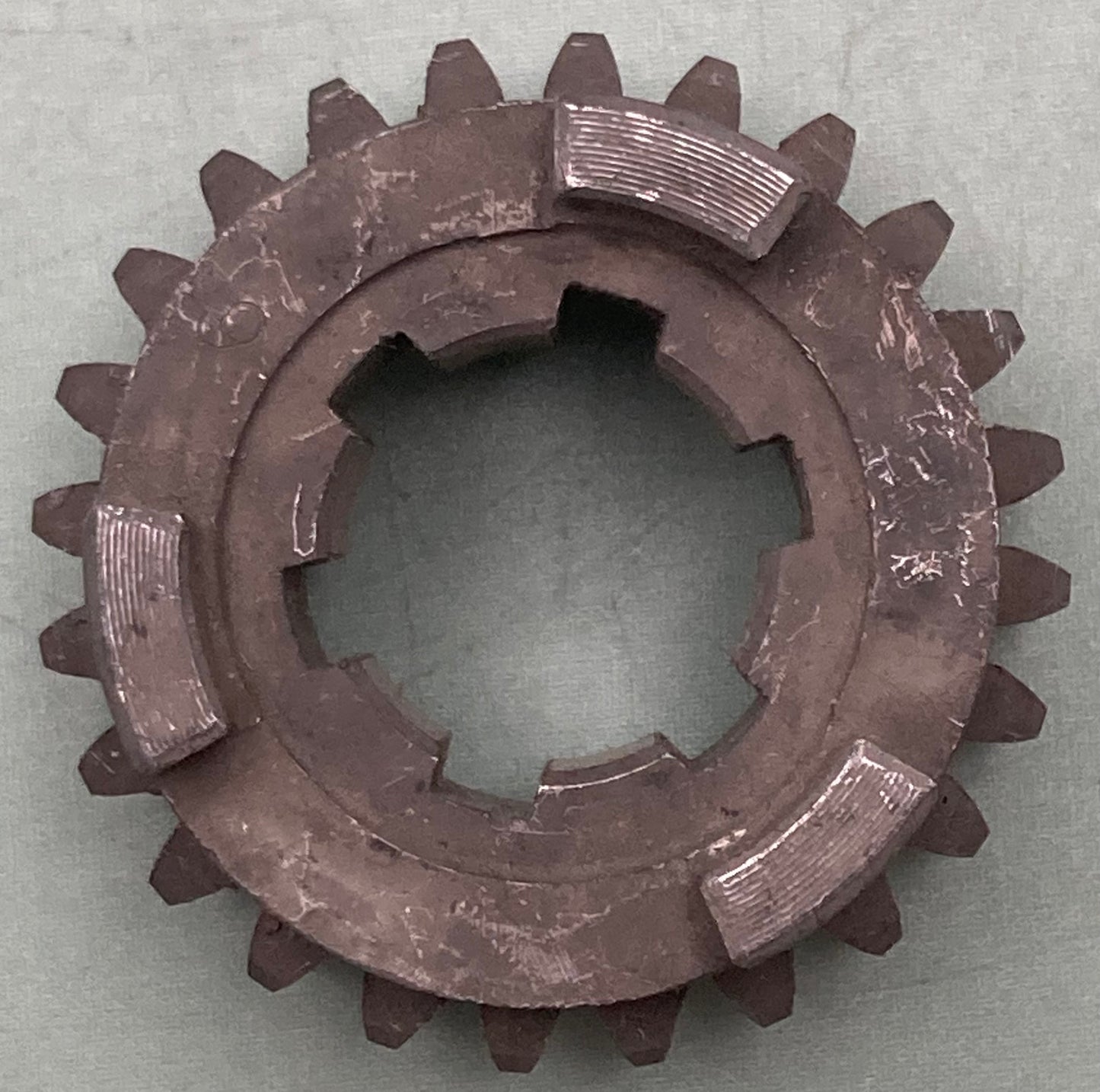 New Genuine Yamaha 431-17131-00 Gear, 3rd Pinion