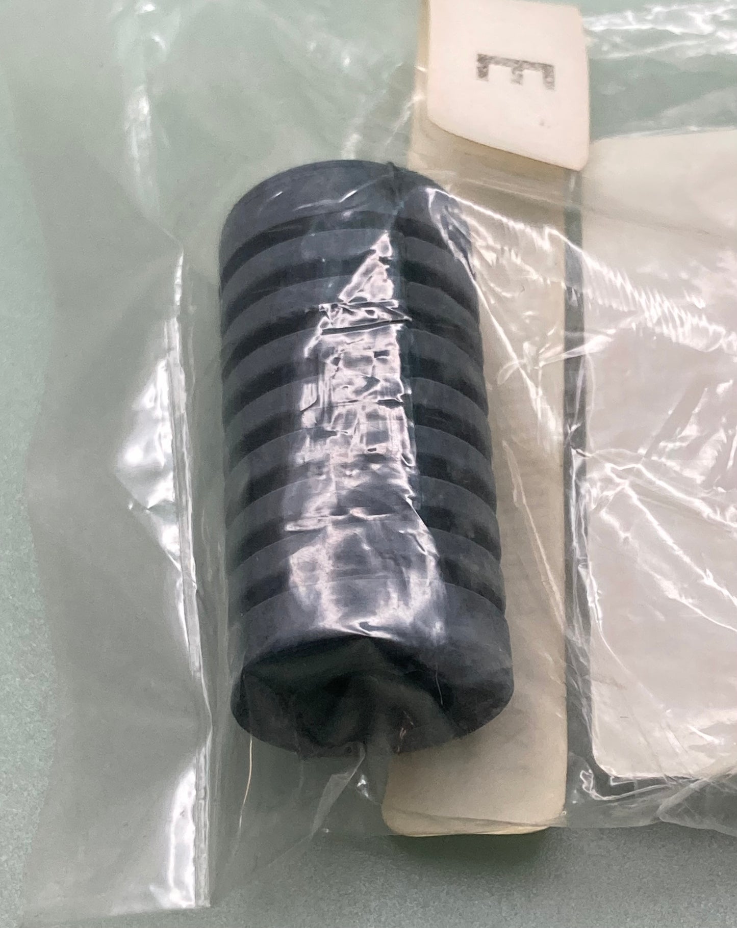 New Genuine Suzuki 25652-20C00 Rubber 25652-49000