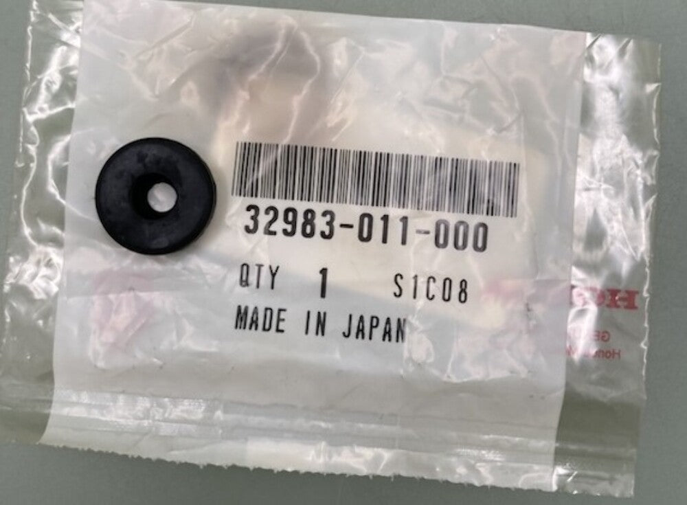 Honda 32983-011-000 Grommet, Harn New Genuine