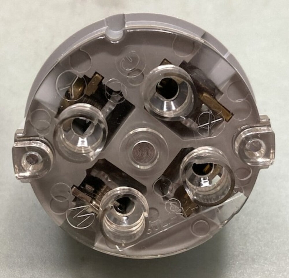 Arrow Hart 6402 Locking Plug 20A 125/250V New Genuine