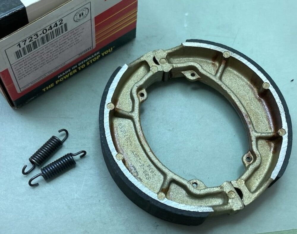 New Genuine SBS 1723-0442 Brake Shoe Set