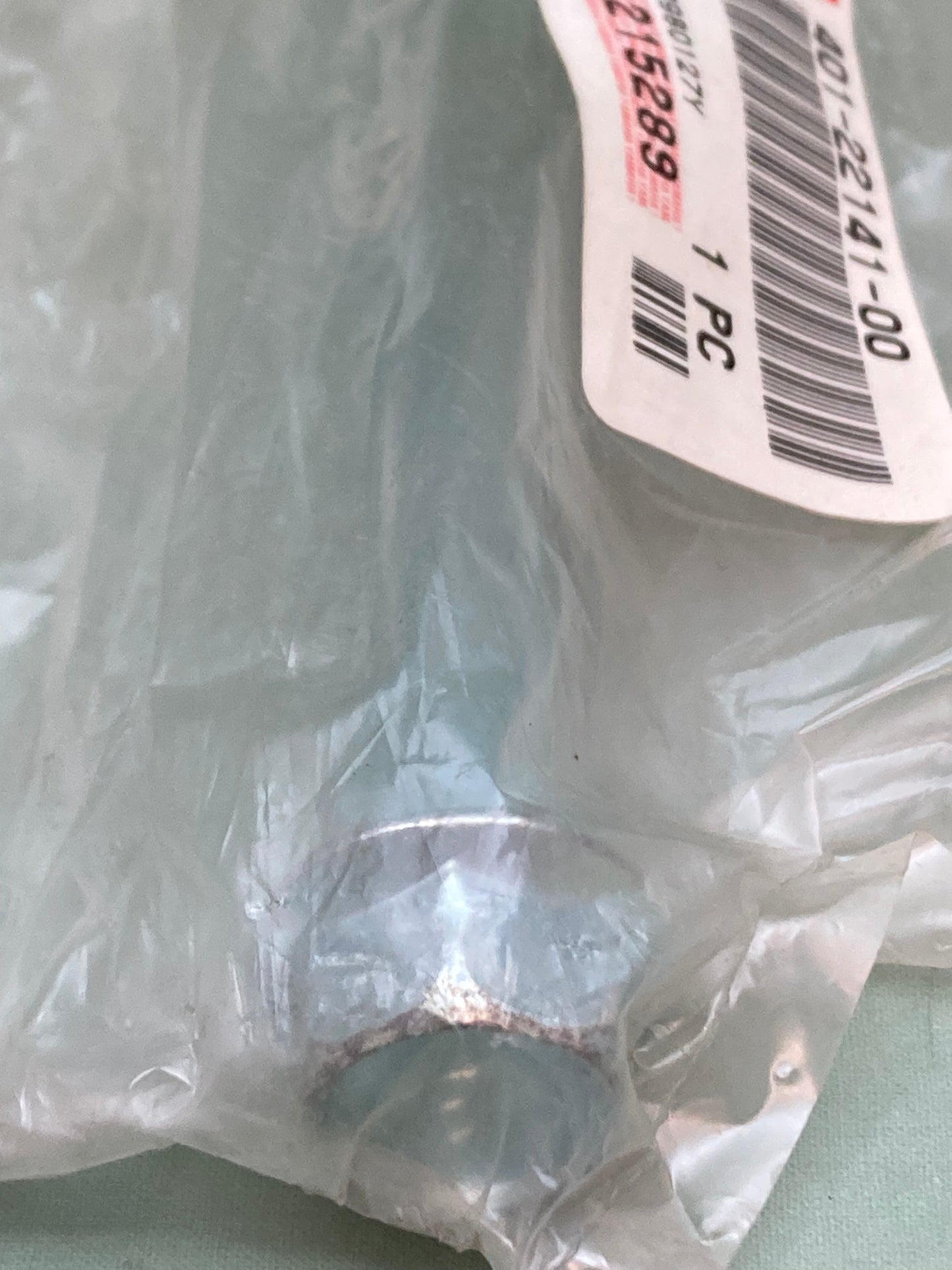 New Genuine Yamaha 401-22141-00 Shaft, Pivot 2J5-25381-01