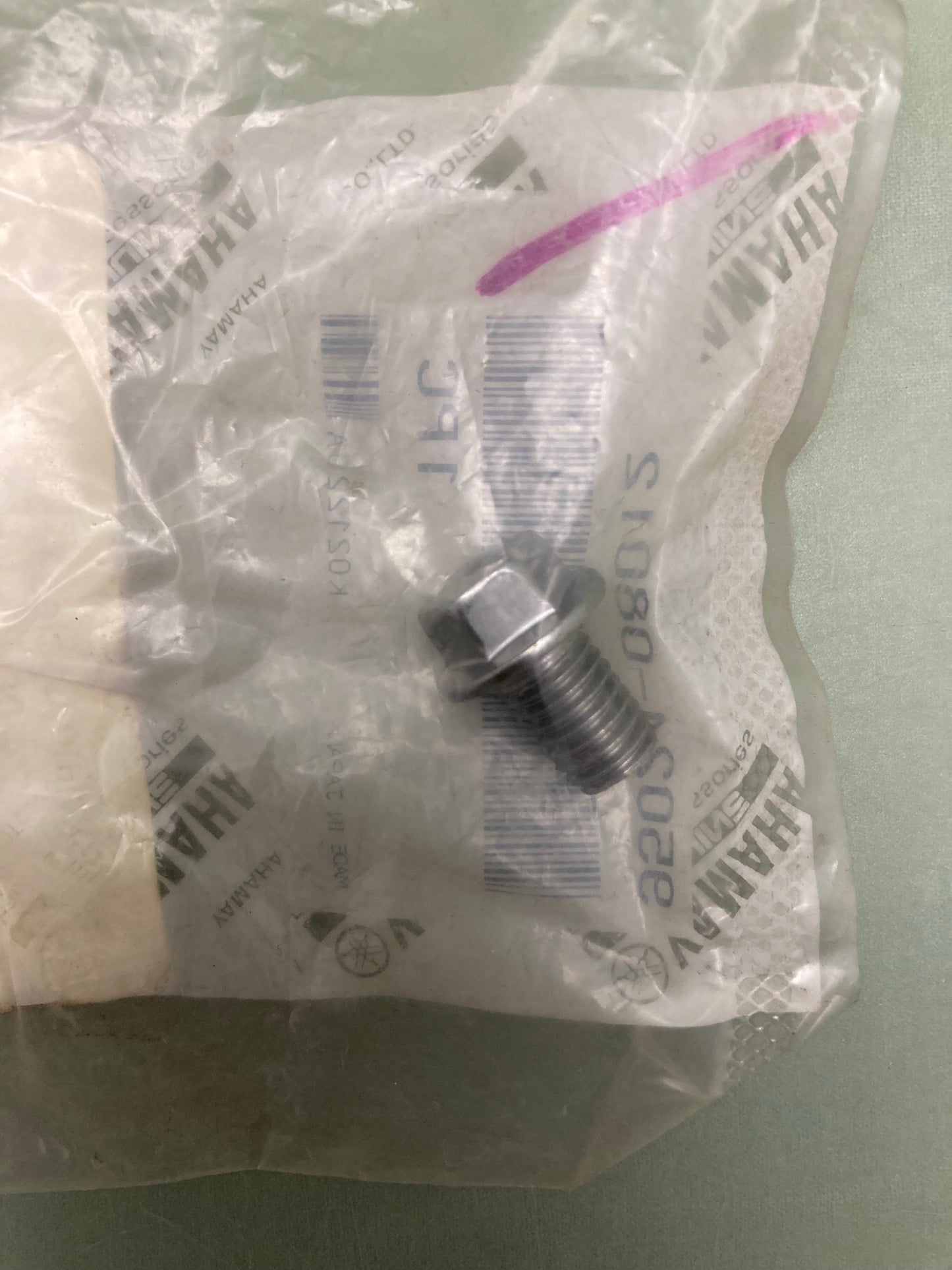 New Genuine Yamaha 95024-08012 Bolt, Flange