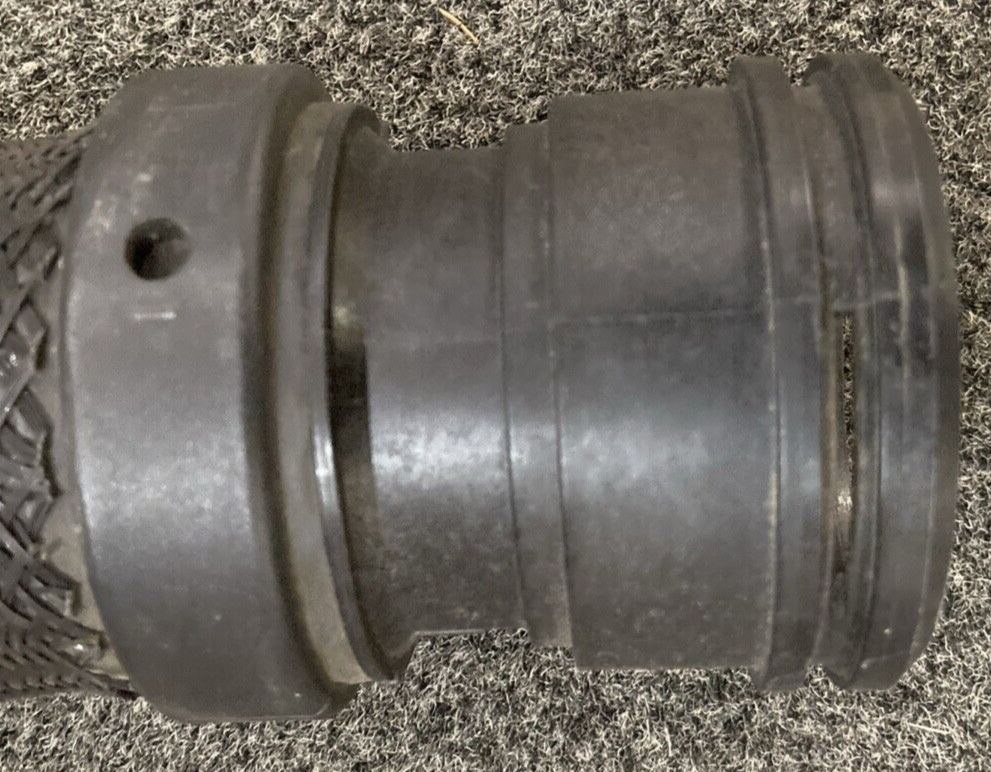 NEW GENUINE MOTORCRAFT KM-5070 HOSE ASSEMBLY RADIATOR COOLANT