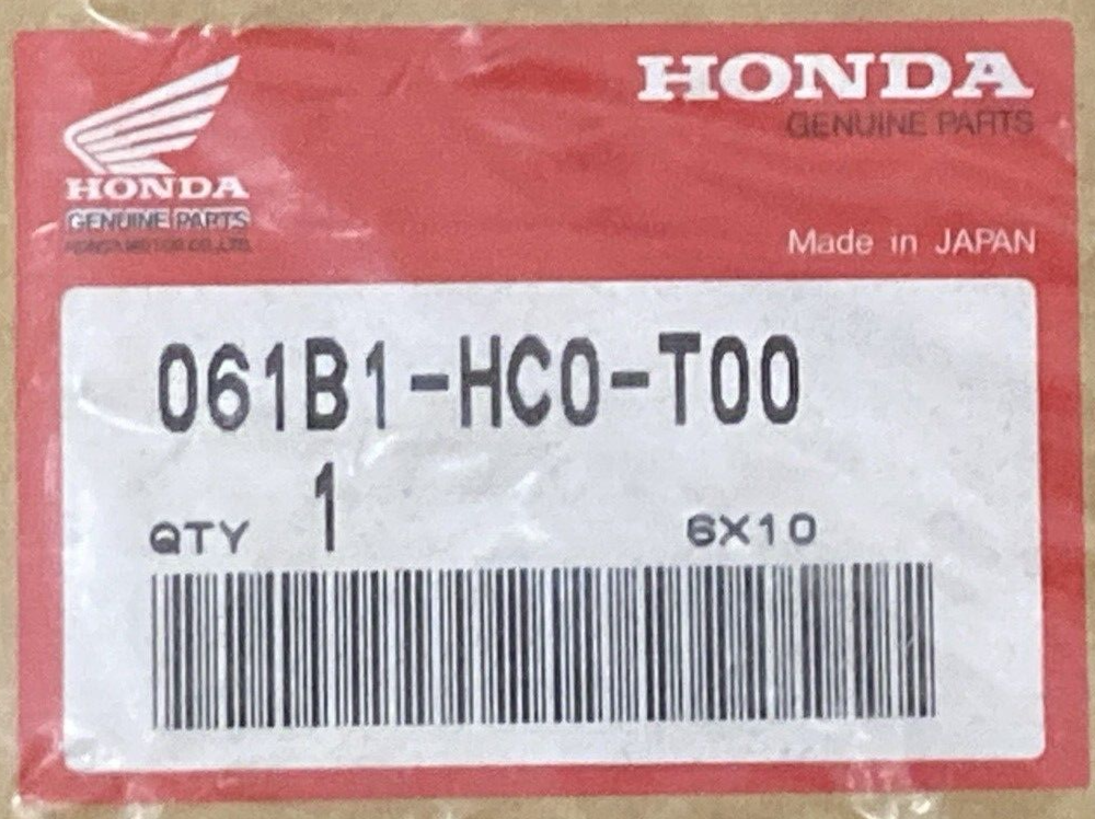 NEW GENUINE HONDA 061B1-HC0-T00 GASKET SET - SEE PHOTOS - 3 GASKETS