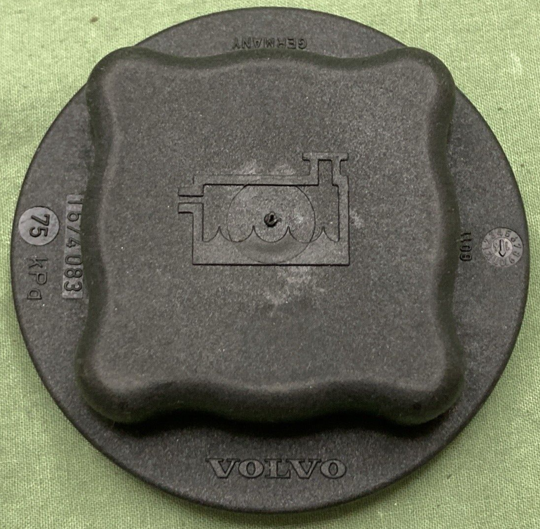 NEW GENUINE VOLVO 1674083 CAP PRESSURE WATER COOLANT EXPANSION TANK