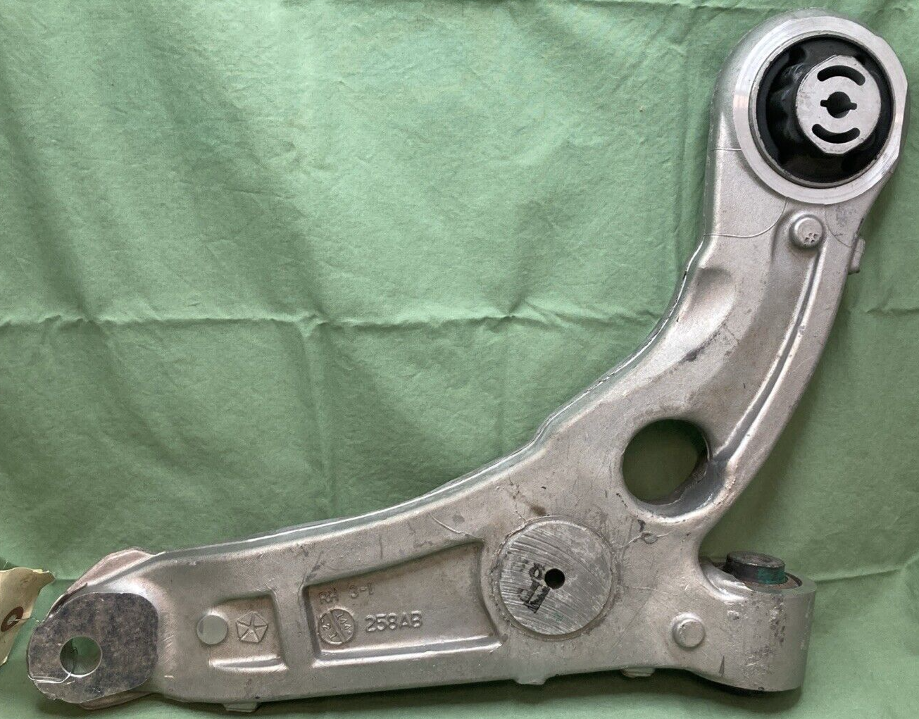 NEW GENUINE MOPAR 68210238AG Lower Control Arm Right FITS DODGE JEEP