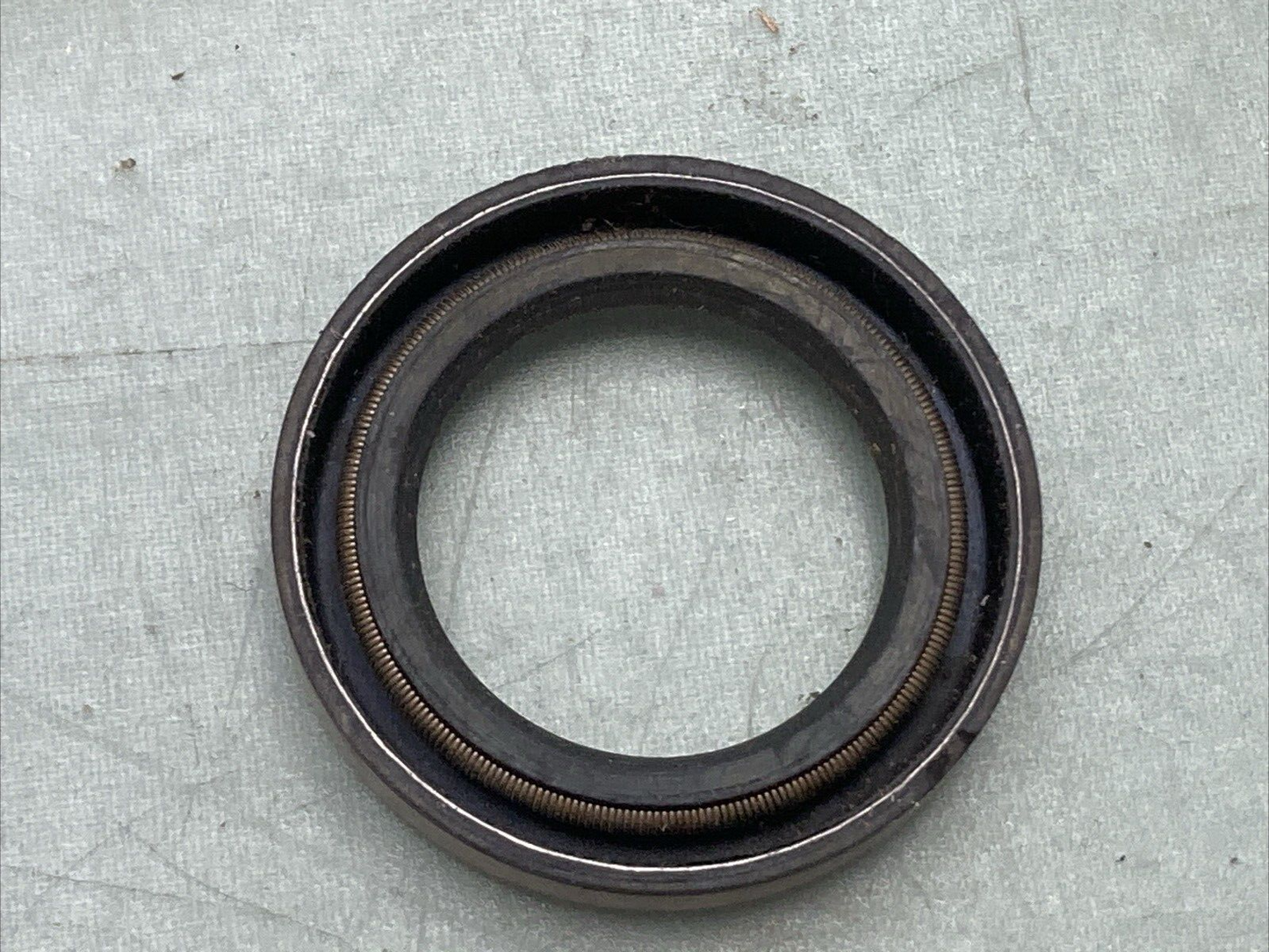 NEW GENUINE MERCURY QUICKSILVER 26-16977 SEAL
