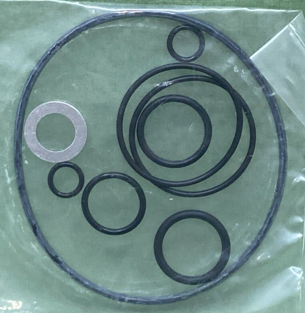 NEW GENUINE HONDA 061B1-GE1-713 GASKET SET - COMPLETE - SEE PHOTOS
