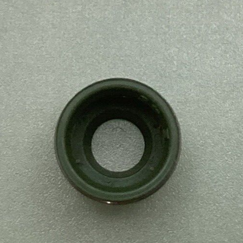NEW GENUINE YAMAHA 33M-12119-00 VALVE STEM SEAL