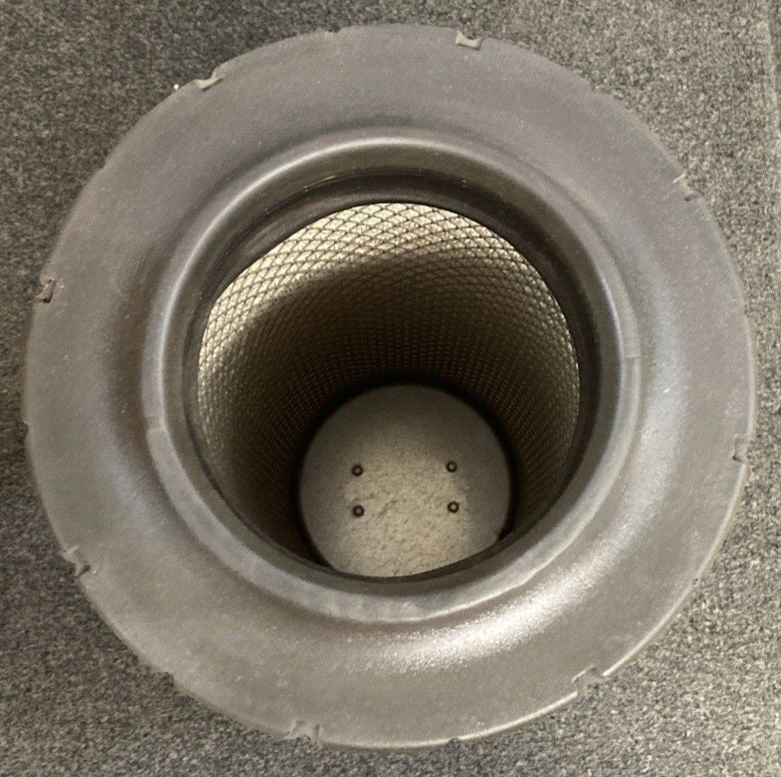 NEW GENUINE FLEETGUARD AF25223 AIR FILTER Secondary, 4.82 in. OD