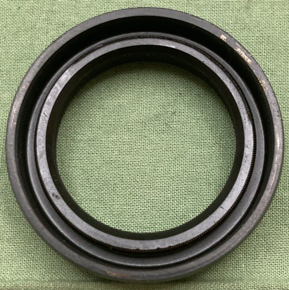 NEW GENUINE SUZUKI 51153-44031 OIL SEAL FORK FRONT