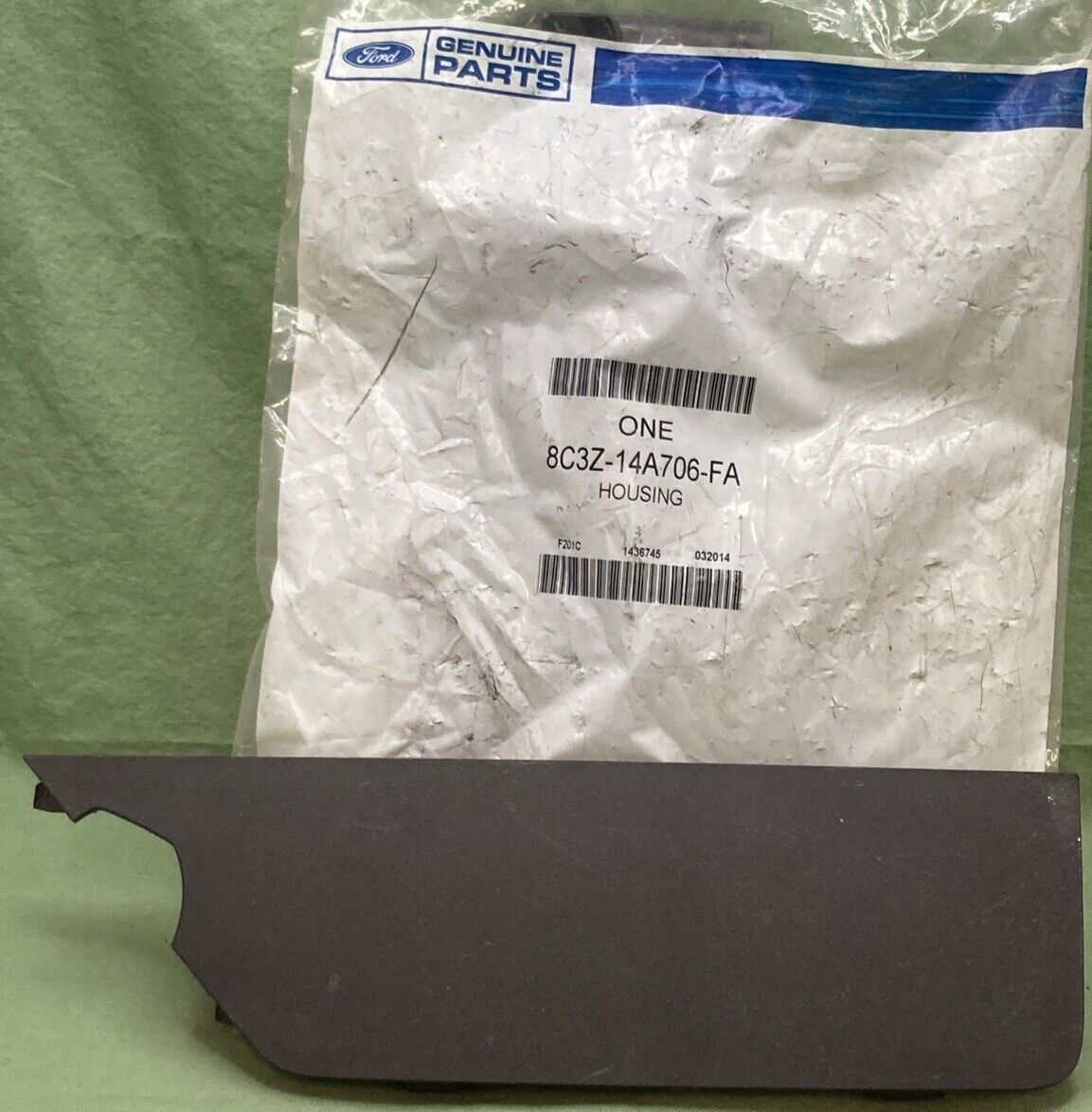 NEW GENUINE FORD 8C3Z-14A706-FA HOUSING Manual seat 40/20/40 Captains Chair Left