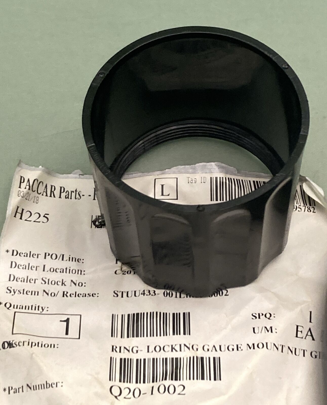 NEW GENUINE PACCAR Q20-1002 Gauge Mount Nut Ring