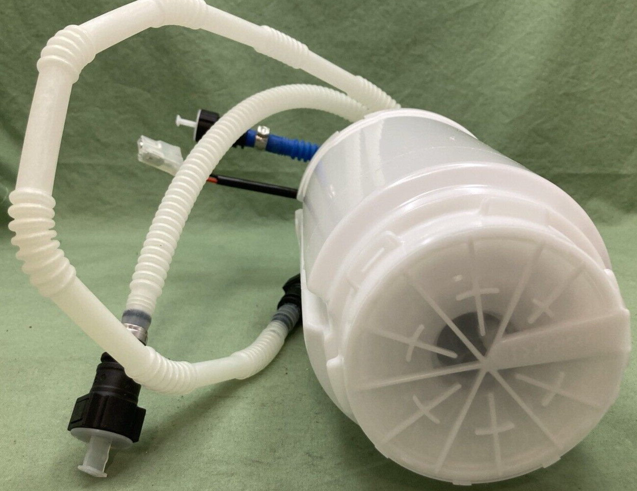 NEW GENUINE VDO 228-236-005-017Z Fuel Pump Module Assembly Left