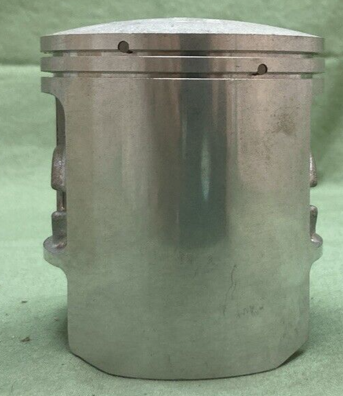 NEW GENUINE SUZUKI 12110-41603-050 PISTON