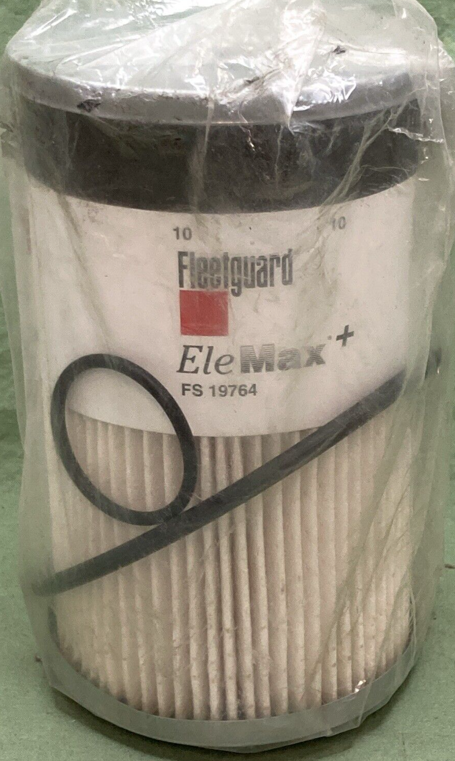 NEW GENUINE FLEETGUARD FS19764 FUEL FILTER WATER SEPARATOR CARTRIDGE