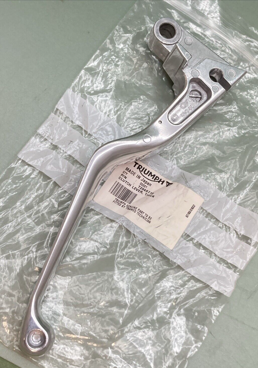 NEW GENUINE TRIUMPH T2046770 Lever, Clutch, Thick