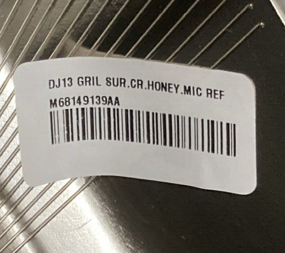 NEW GENUINE MOPAR 68149139AA RADIATOR GRILLE FITS RAM CHROME HONEYCHOMB
