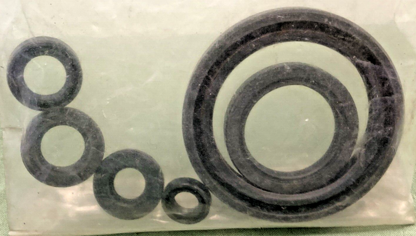 NEW WIDE OPEN 0S1360 OIL SEAL KIT, TRX 125 85-66