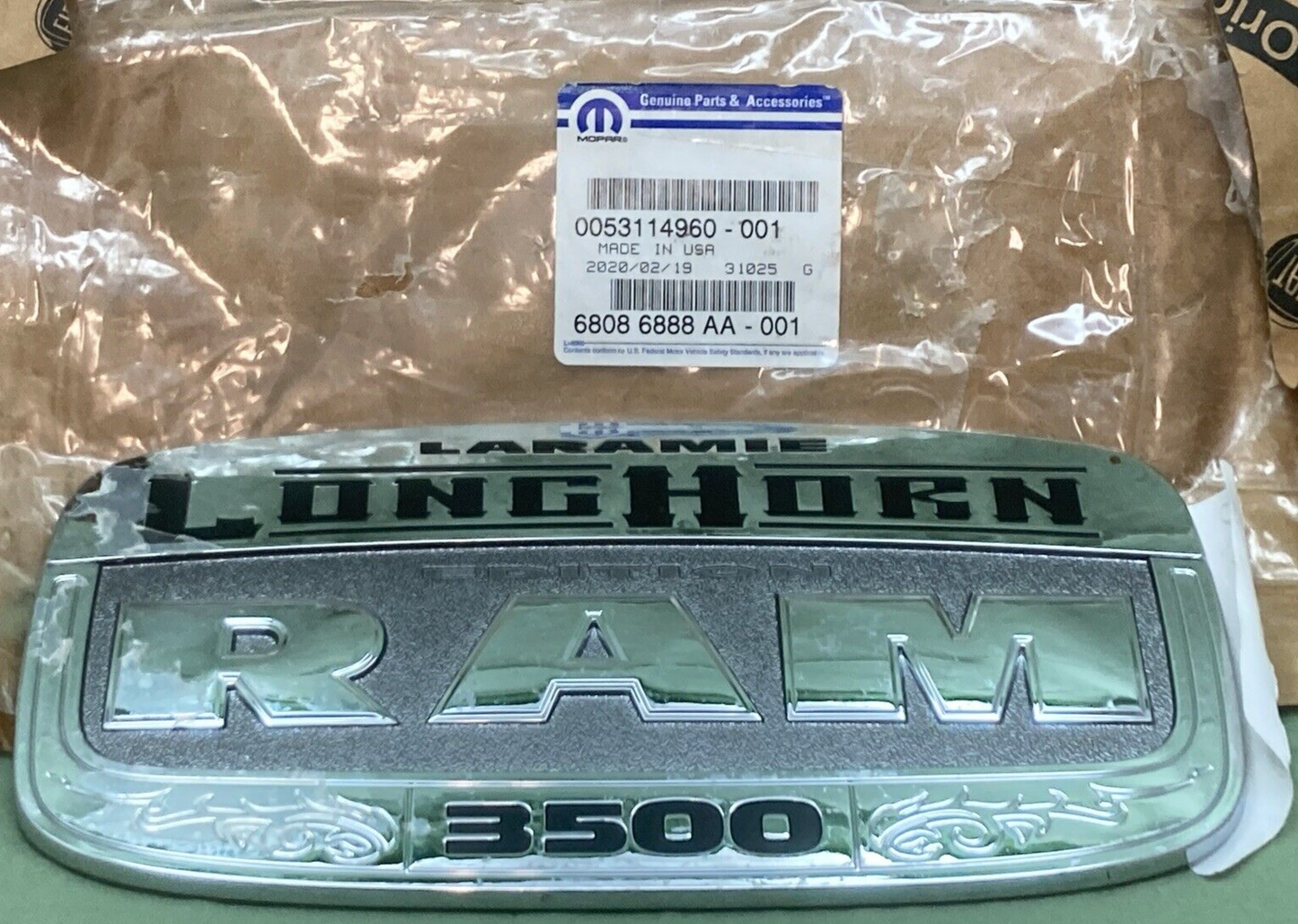 NEW GENUINE MOPAR 68086888AA Front Door Nameplate Right 2011-2018 Ram 3500