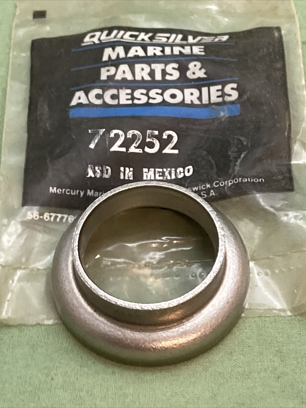 NEW GENUINE MERCURY QUICKSILVER 72252 RETAINER