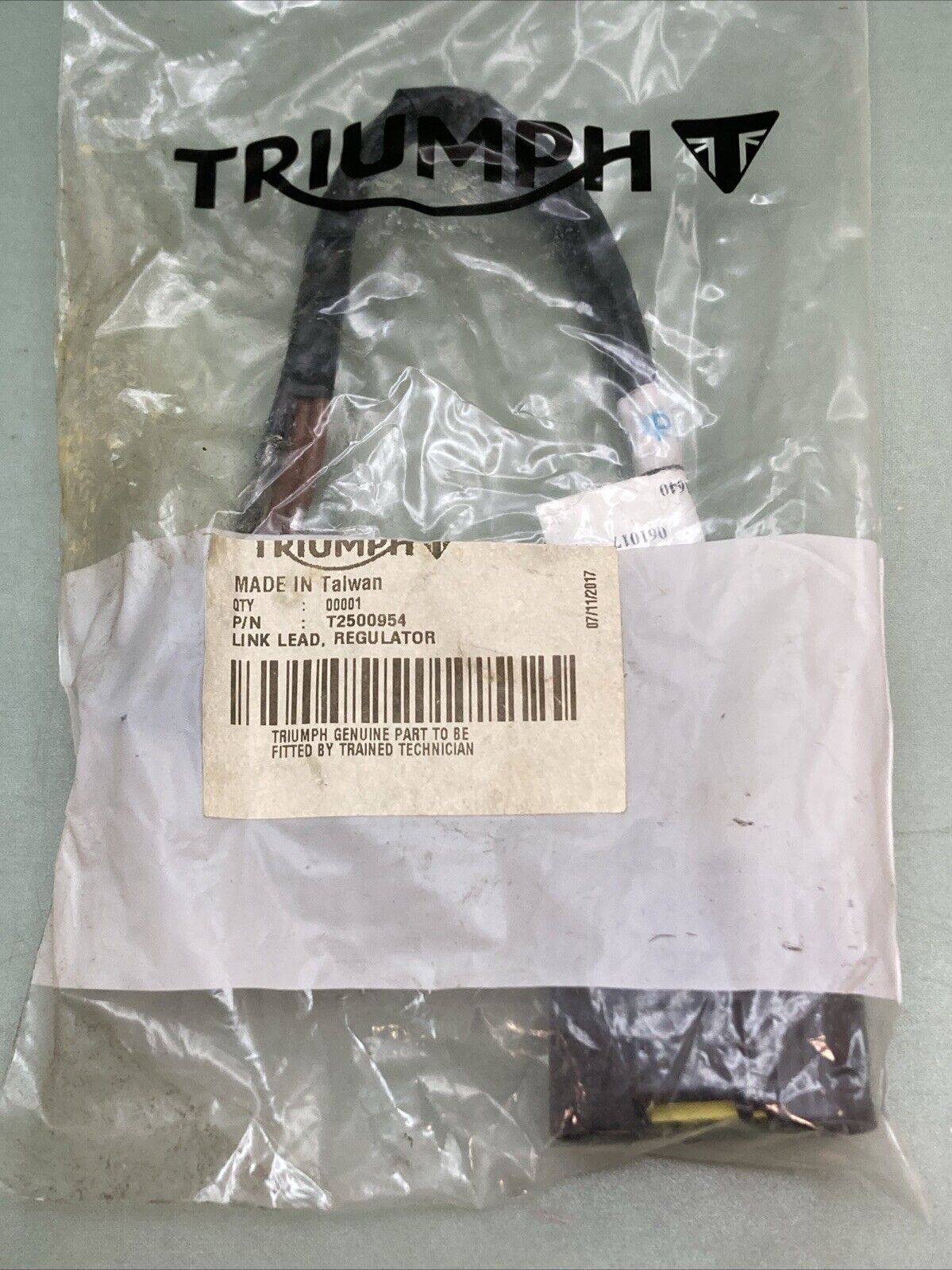 NEW GENUINE TRIUMPH T2500954 Link Lead, Regulator