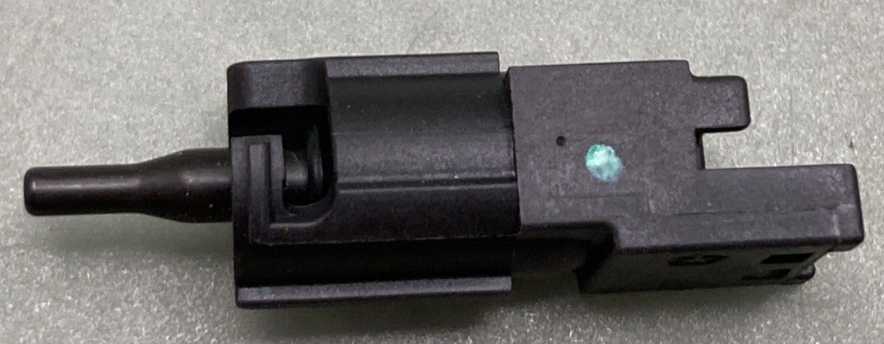 NEW GENUINE MOPAR 68457701AA SENSOR AMBIENT TEMP