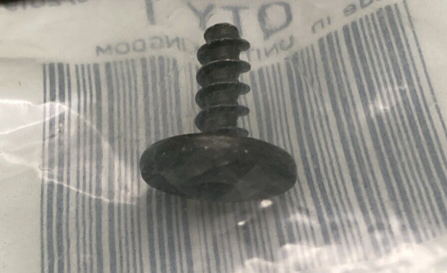 NEW GENUINE TRIUMPH T3331436 Screw, S/tap, Pan, Torx, 4 X 11, Pt