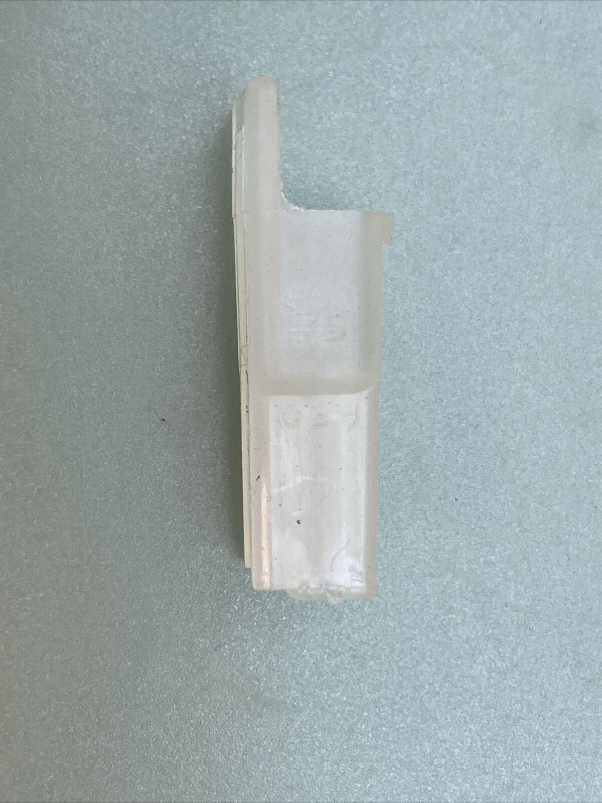 NEW IN LINE CN1355 CONNECTOR SHELL 1 CAV
