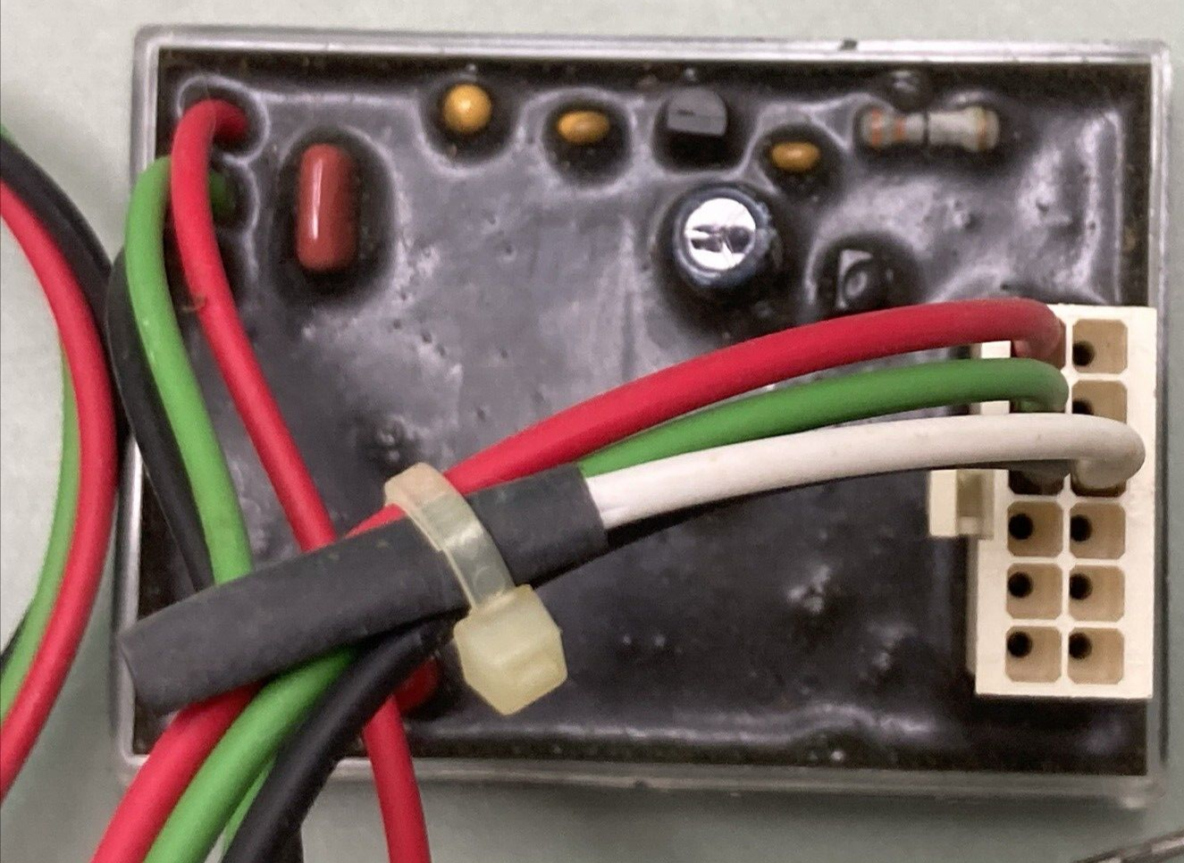 NEW GENUINE VDO 1269000008 PILOT FREQUENCY CONVERTER W/ TRANSDUCER