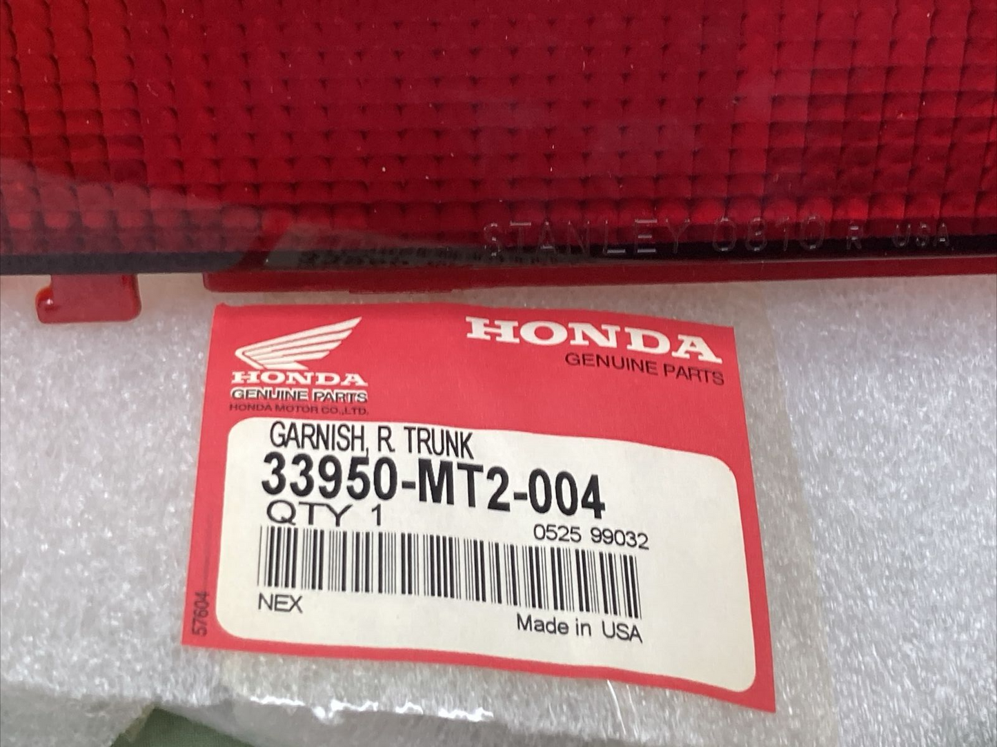 NEW GENUINE HONDA 33950-MT2-004 TRUNK GARNISH RIGHT TAIL LIGHT GOLDWING
