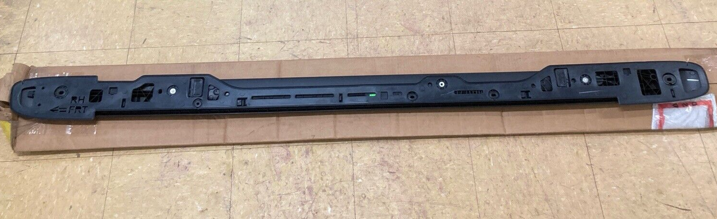 NEW GENUINE MOPAR 68078086AA Luggage Rack Side Rail Right