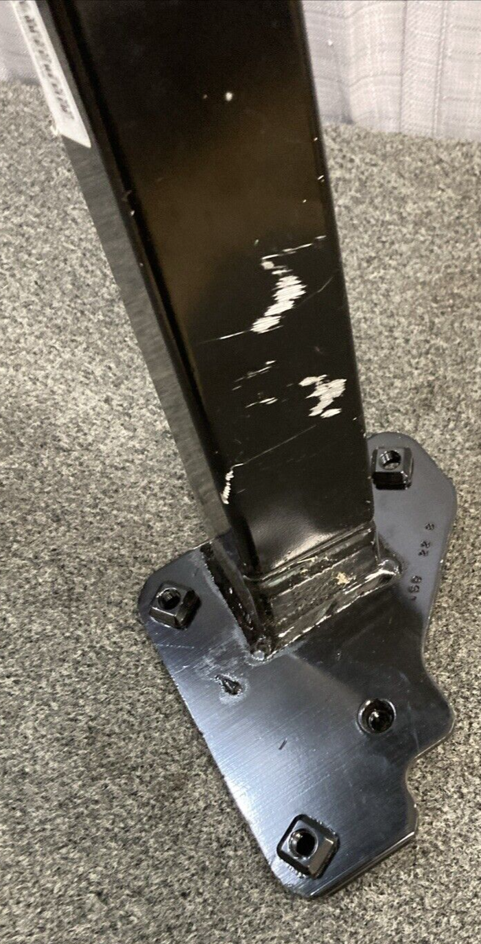 NEW GENUINE MOPAR 68320328AF Lower Load Beam, Right