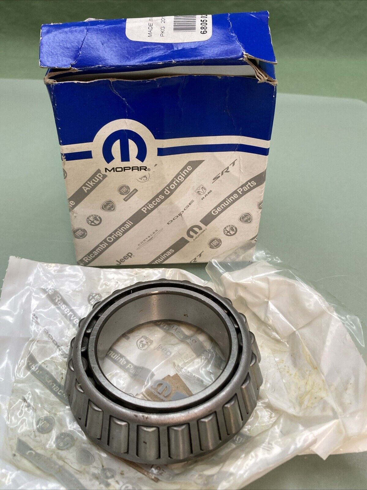 NEW GENUINE MOPAR 68050211AB Bearing-Differential