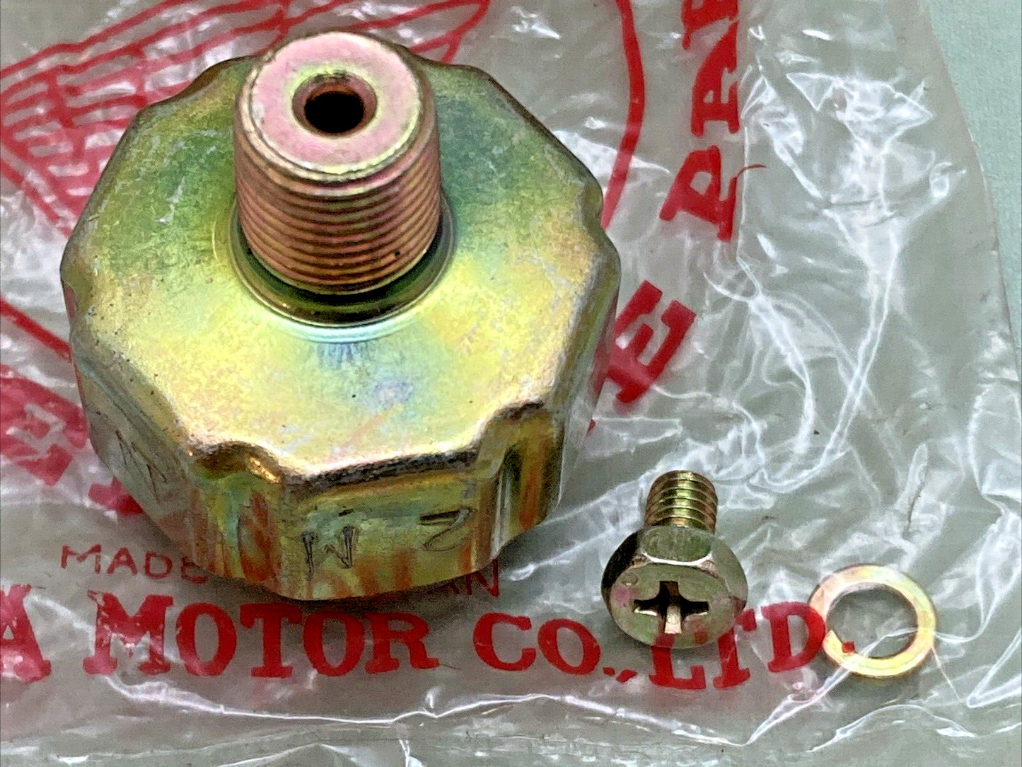 NEW GENUINE HONDA 35500-333-004 SWITCH ASSY, OIL PRESSURE 1969 CB750K A 750