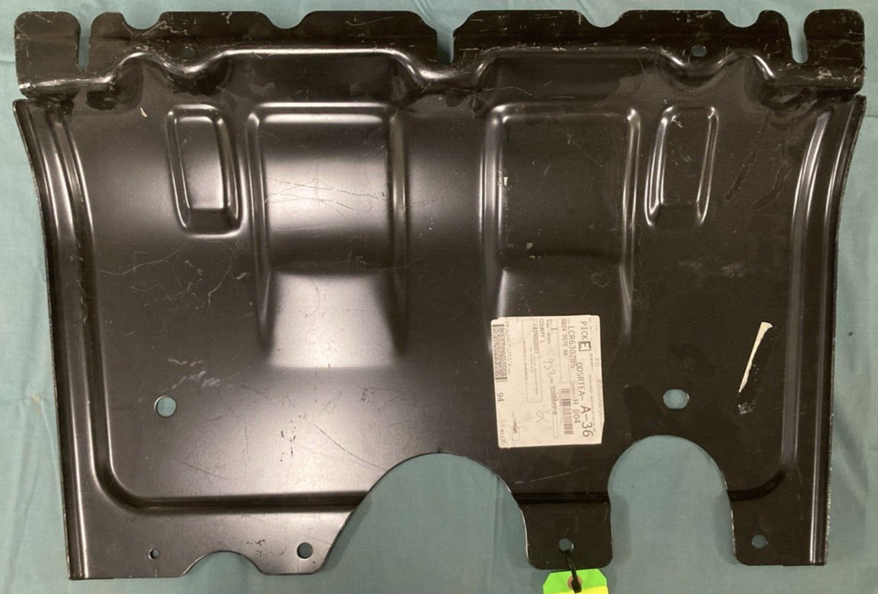 NEW GENUINE MOPAR 68249570AA SKID PLATE FITS 2014-2018 Jeep Cherokee