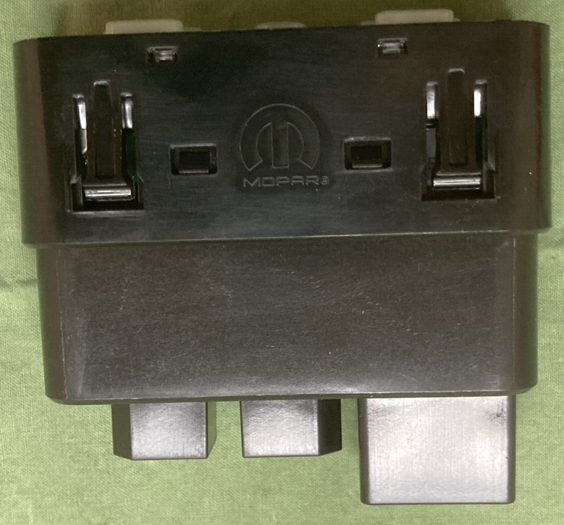 NEW GENUINE MOPAR 68493753AB Media Hub USB Port FITS 2021 - 2025
