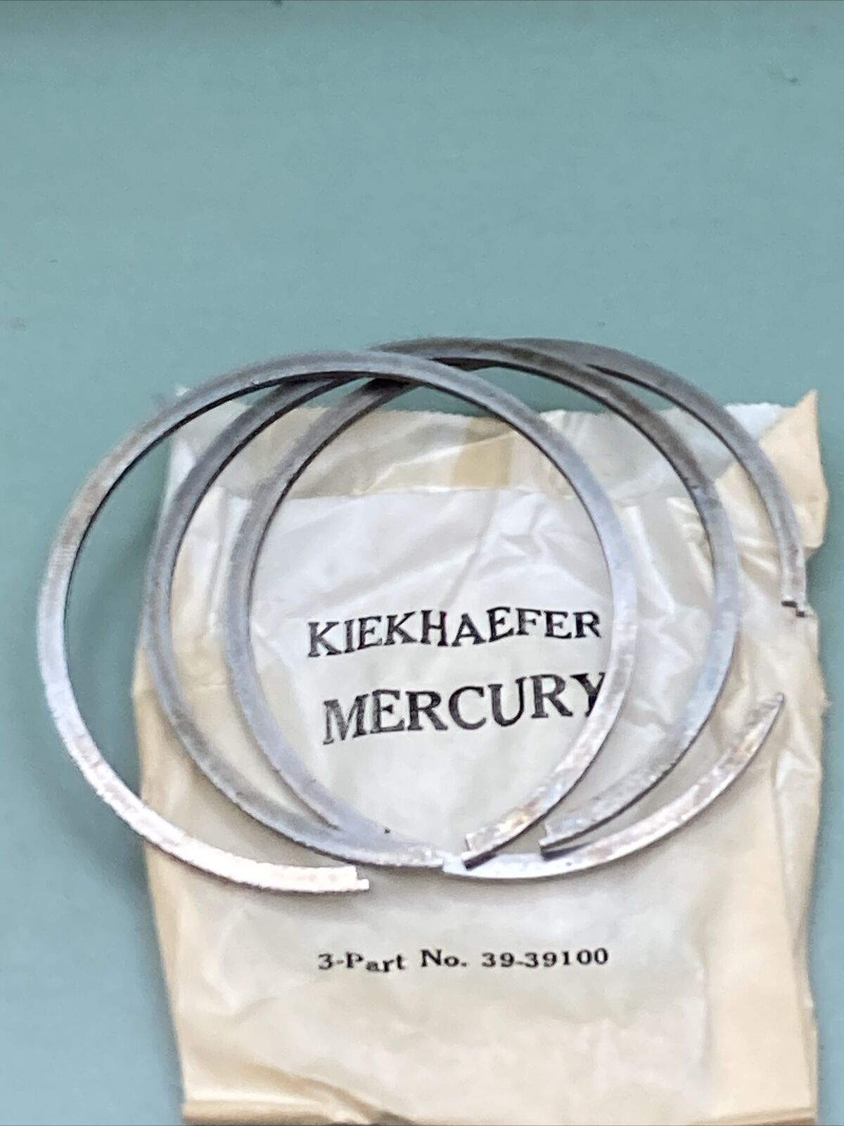 NEW GENUINE MERCURY QUICKSILVER 39-39100A12 PISTON RING SET