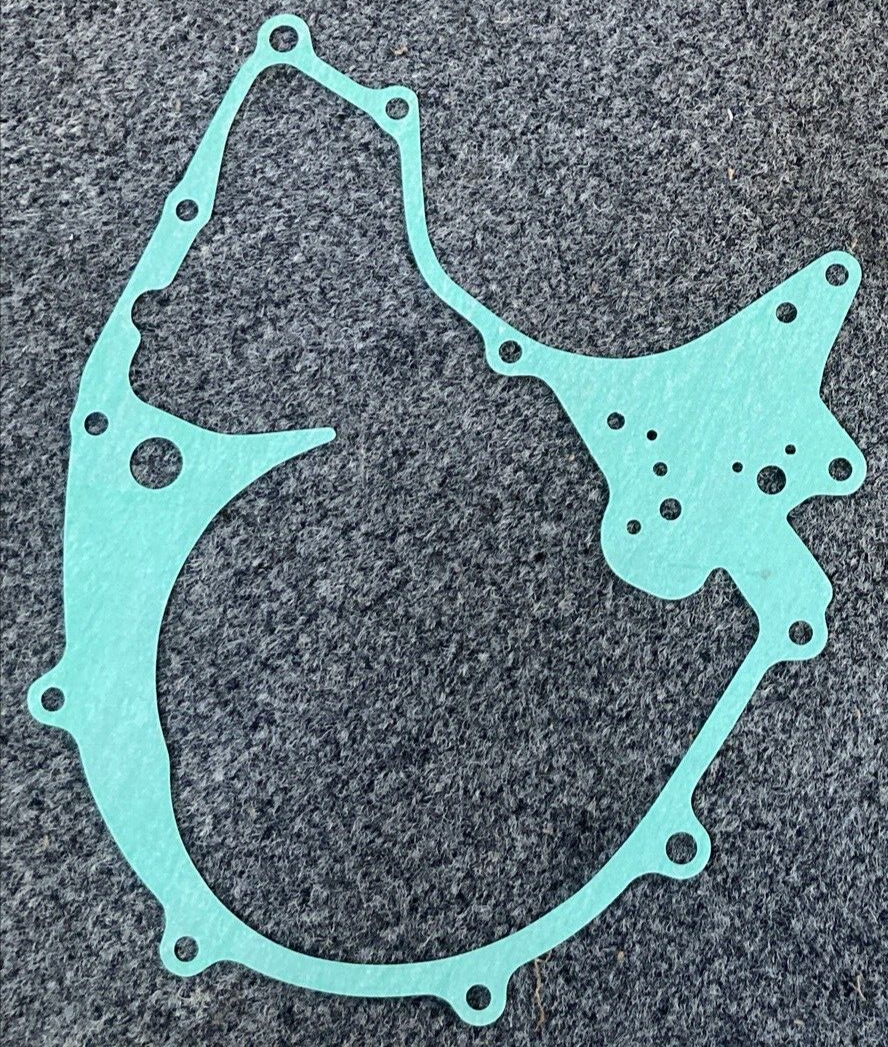 NEW GENUINE HONDA 061B1-HC0-T00 GASKET SET - SEE PHOTOS - 3 GASKETS