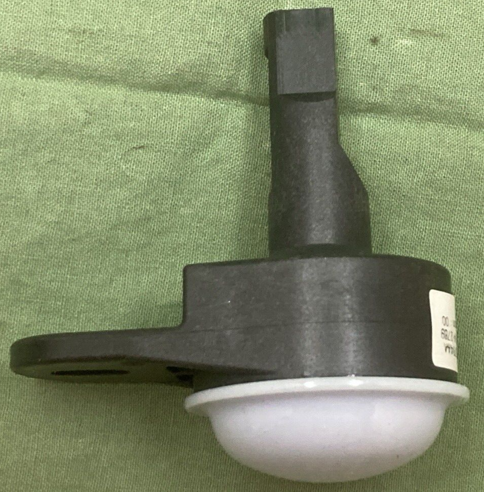 NEW GENUINE MOPAR 68395784AA Instrument Panel Courtesy Lamp W/OUT BULB