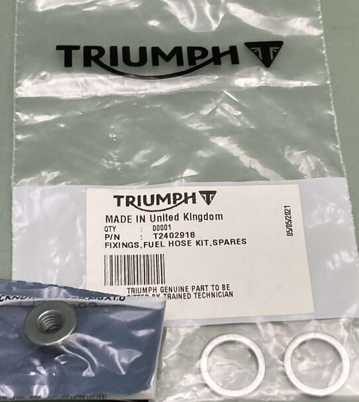 NEW GENUINE TRIUMPH T2402918 Fixings, Fuel Hose Kit, Spares