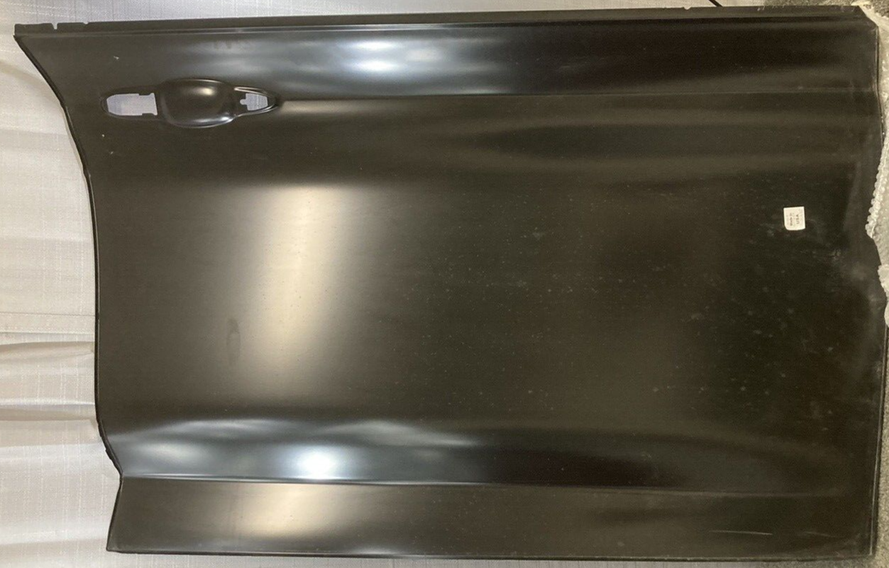 NEW GENUINE MOPAR 68104741AC Front Door Outer Panel Skin Left FITS CHRYLSER 200