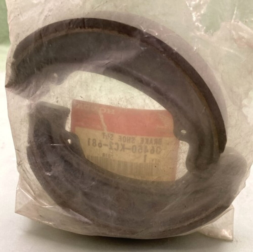 Honda 06450-KC2-681 Shoe, Set, Brake New Genuine