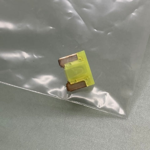 General Motors 13586676 20 Amp Fuse New Genuine