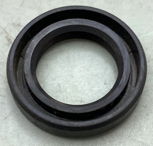 Yamaha 93102-25061-00 Oil Seal Sd-Type 93102-25121-00 New Replaces