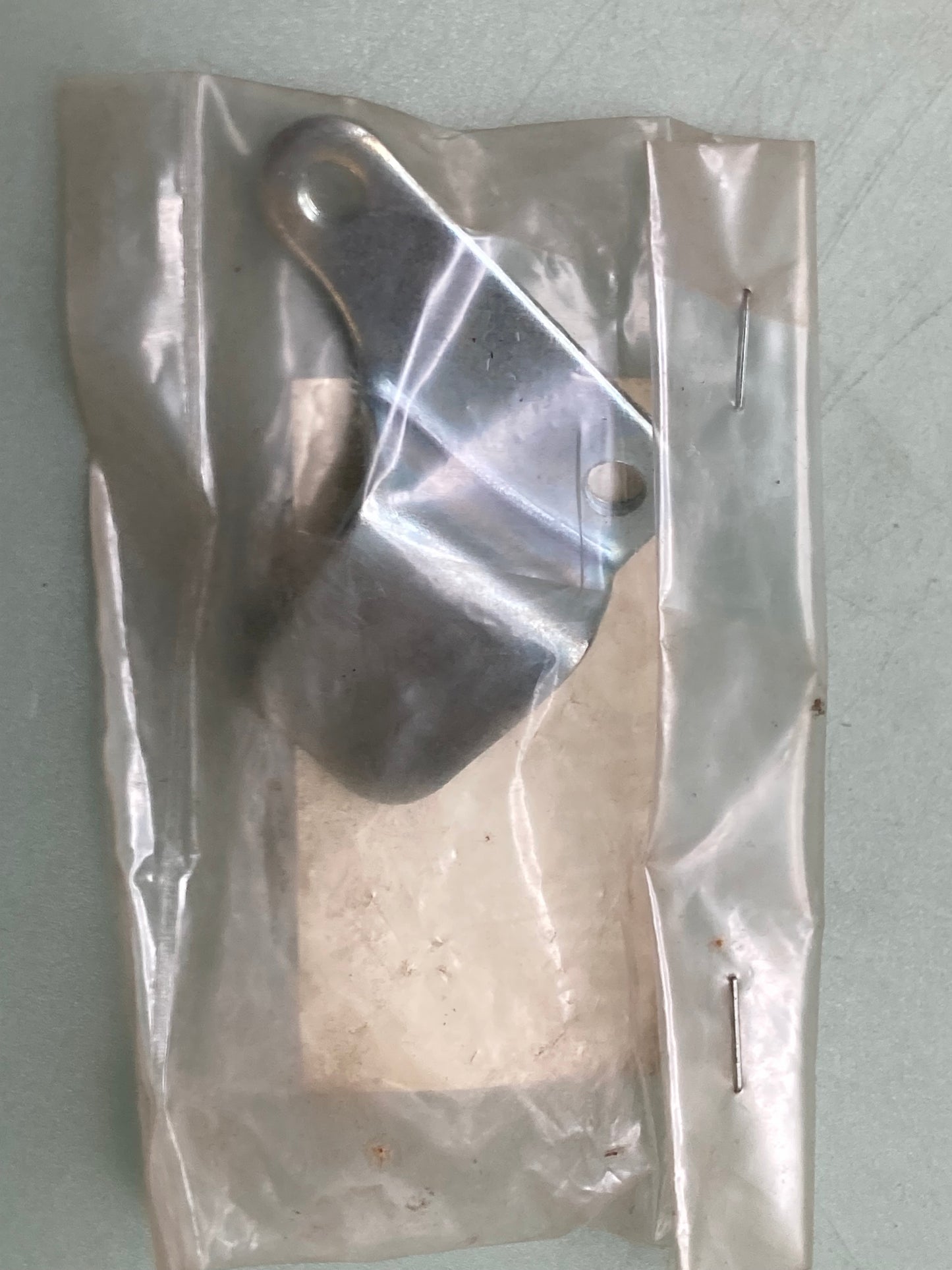 New Genuine Yamaha 434-22153-00-91 Guard, Chain