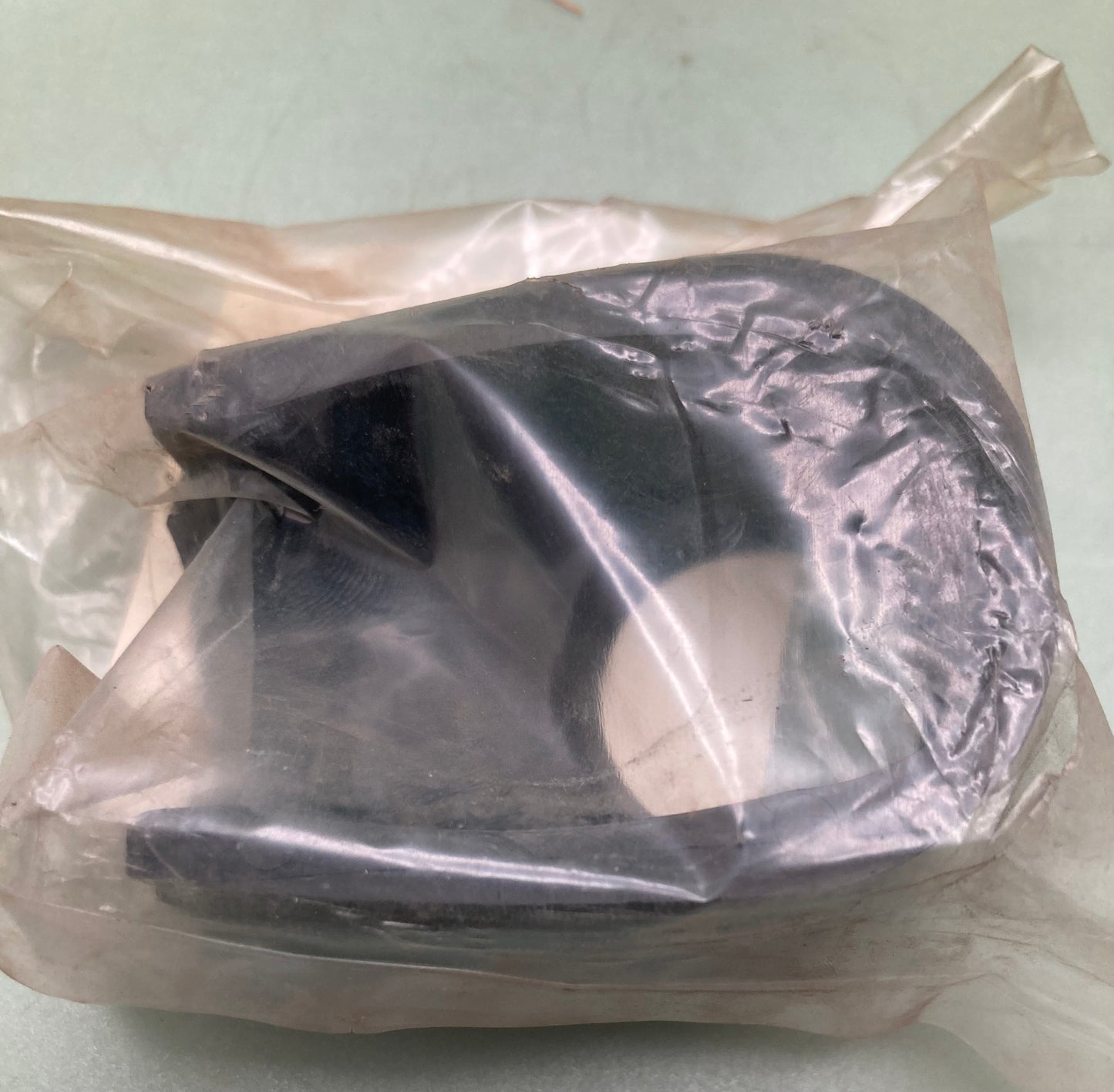 New Genuine Yamaha 2X6-22151-00 Seal, Guard